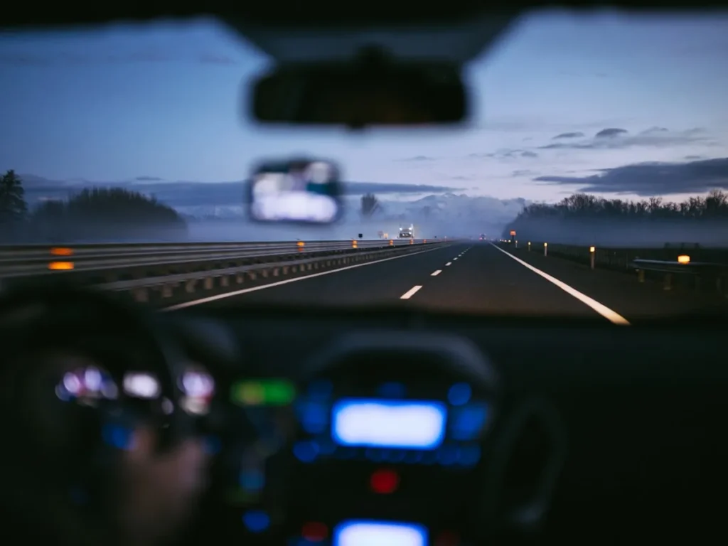 Come pianificare un viaggio on the road perfetto: consigli e suggerimenti
