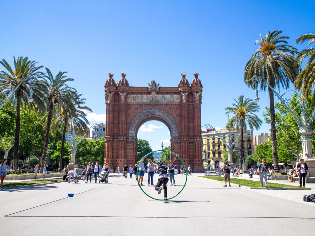 Cosa vedere a Barcellona: guida tra arte, mare e vita locale